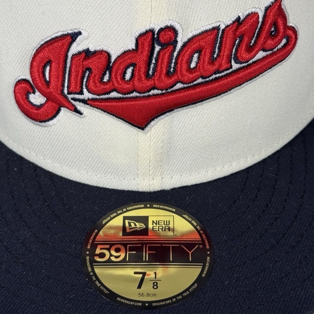 New Era 59FIFTY Cleveland Indians Jacobs Field 1994 Hat 7 1/8 Chrome Navy - Picture 2 of 9